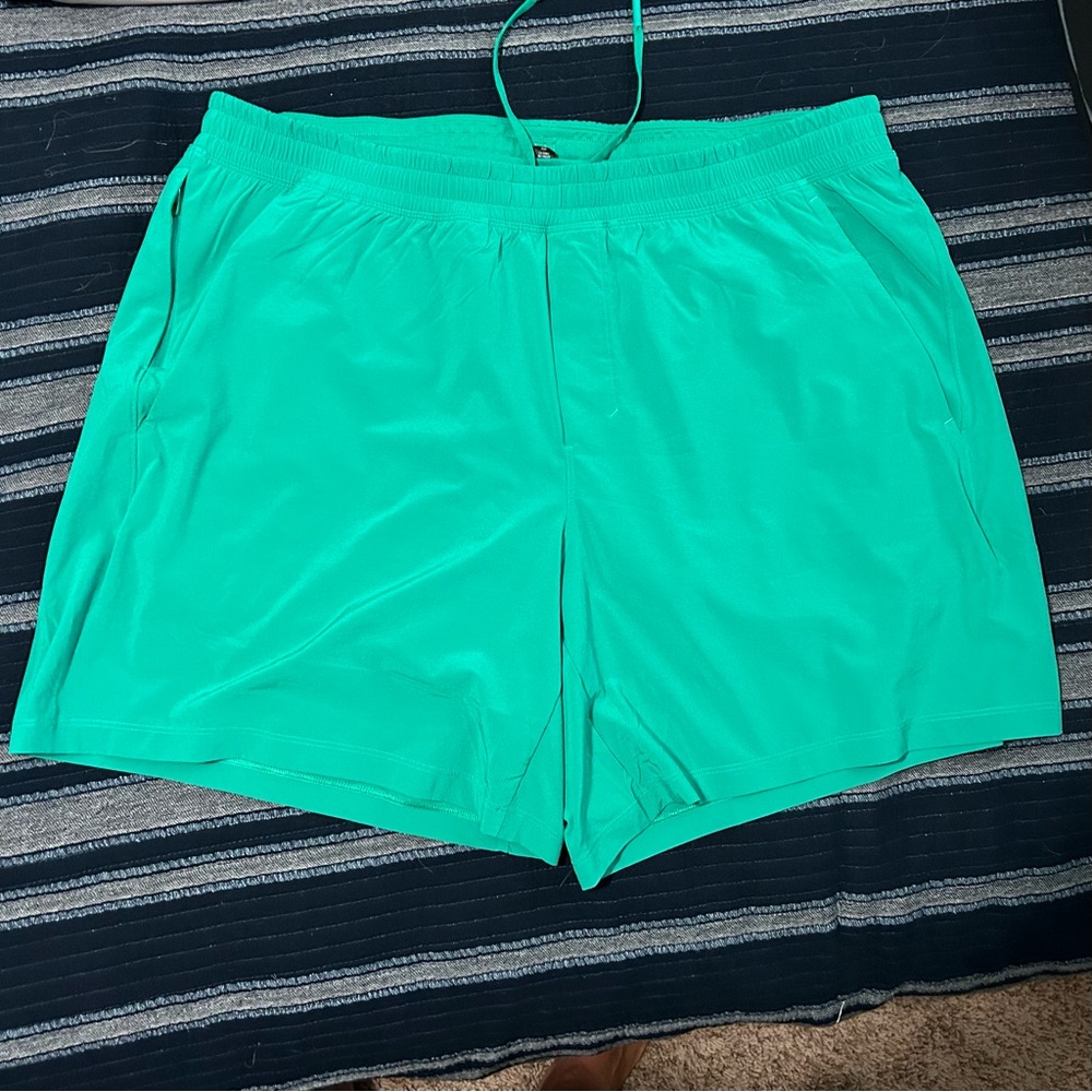 Lululemon Pacebreaker Shorts XXL
